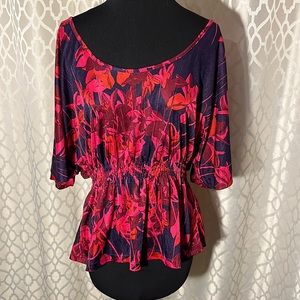 H&M Women’s Top Size M with elastic band and button back